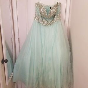 Glamour by Terani Couture Prom Dress